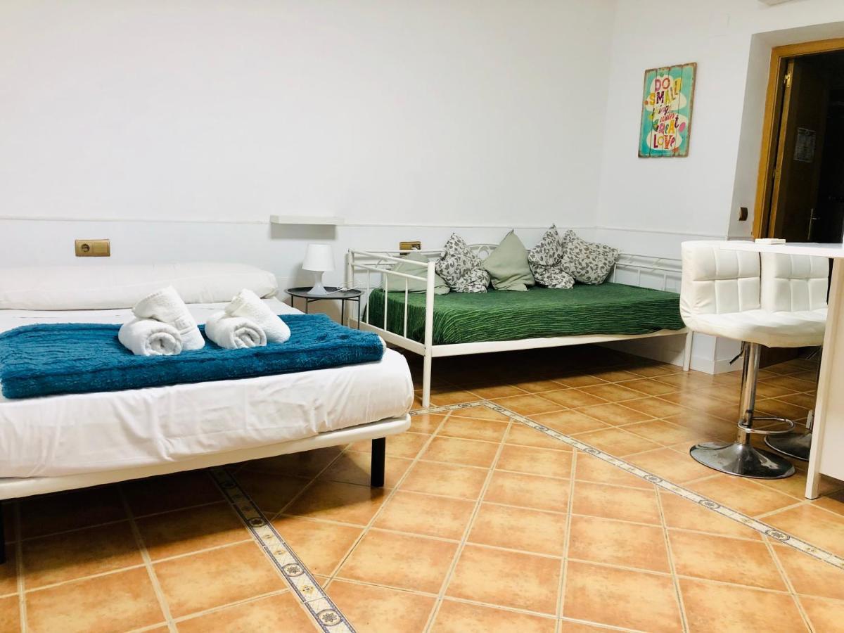 Altamalaga Apts Daire Dış mekan fotoğraf